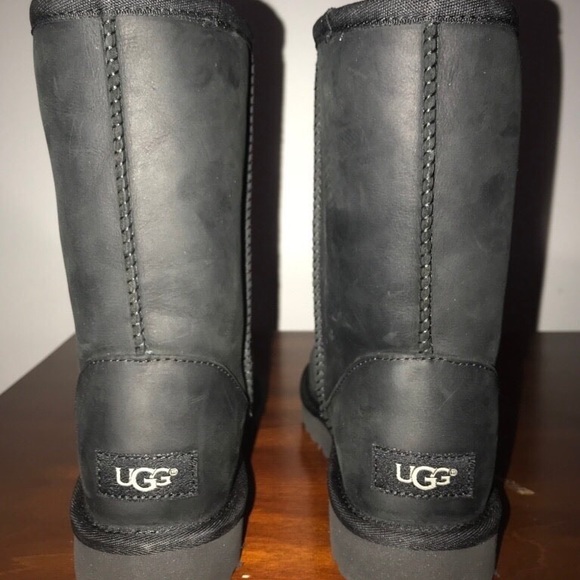 Black leather uggs - Picture 2 of 3